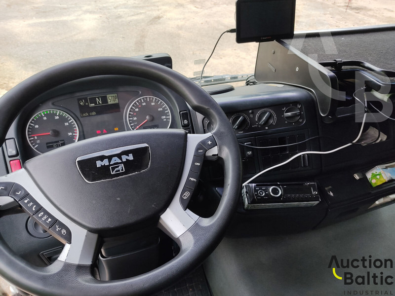 Autotransporter truck MAN TGL8.240: picture 9