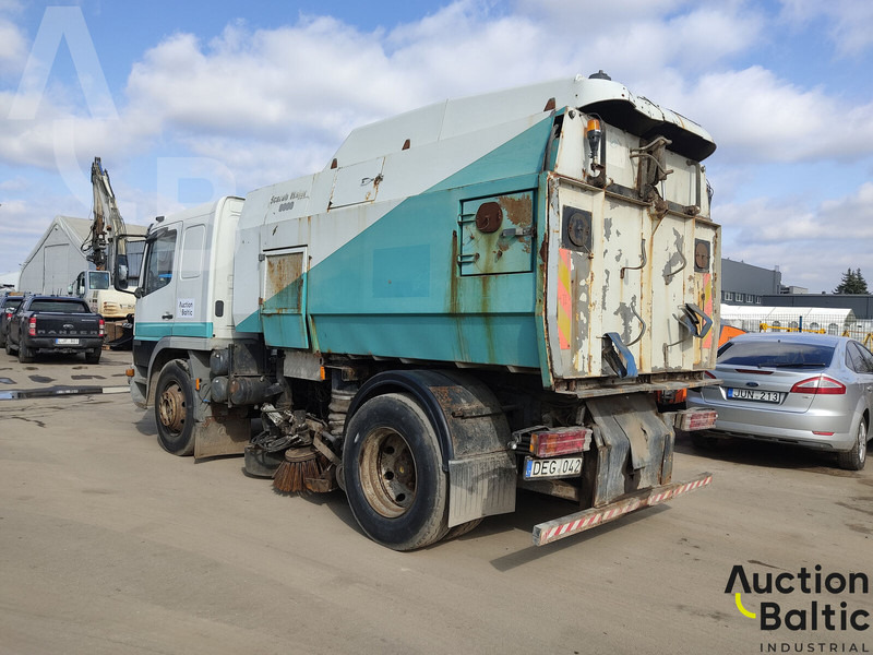 Mercedes-Benz 1517 - Road sweeper: picture 4 Mercedes-Benz 1517 - Road sweeper: picture 4