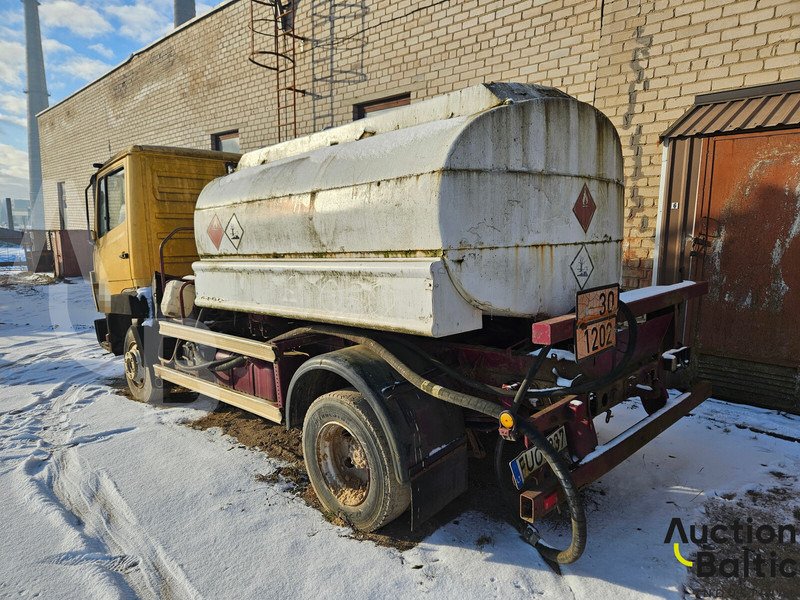 Mercedes-Benz 814 - Tank truck: picture 4 Mercedes-Benz 814 - Tank truck: picture 4