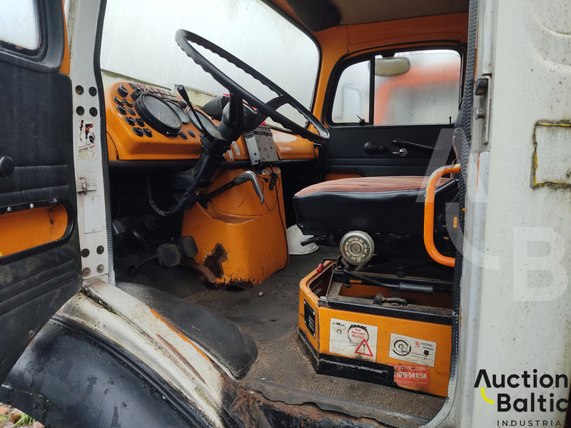 Mercedes-Benz Lako 911 - Truck mounted aerial platform: picture 5 Mercedes-Benz Lako 911 - Truck mounted aerial platform: picture 5