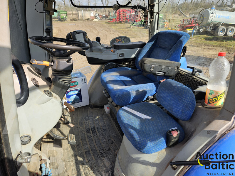 New Holland T 8.390 - Farm tractor: picture 5 New Holland T 8.390 - Farm tractor: picture 5