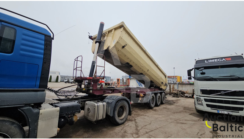 Reisch RHKS-35 - Curtainsider semi-trailer: picture 5 Reisch RHKS-35 - Curtainsider semi-trailer: picture 5