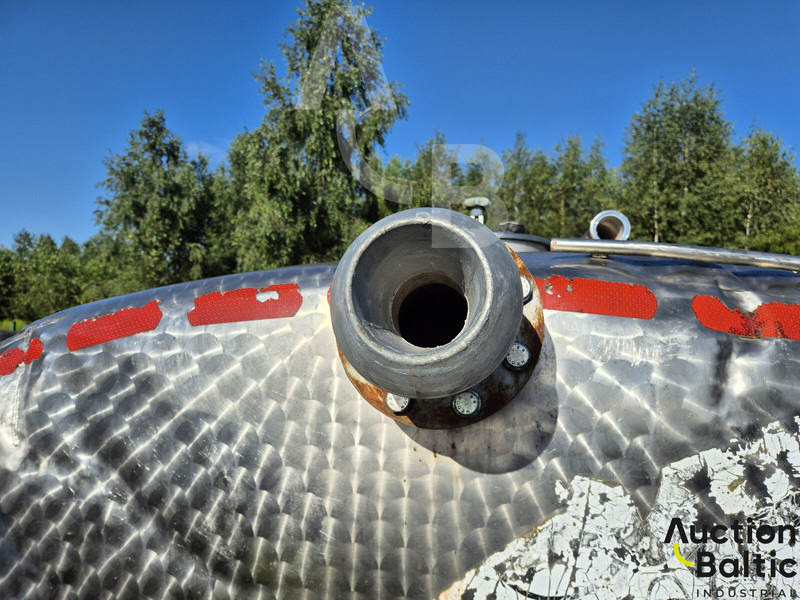 STAINLESS steel tank - Tank truck: picture 4 STAINLESS steel tank - Tank truck: picture 4