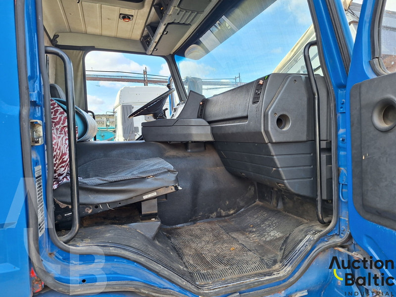 Refrigerator truck Scania P 93 ML: picture 8