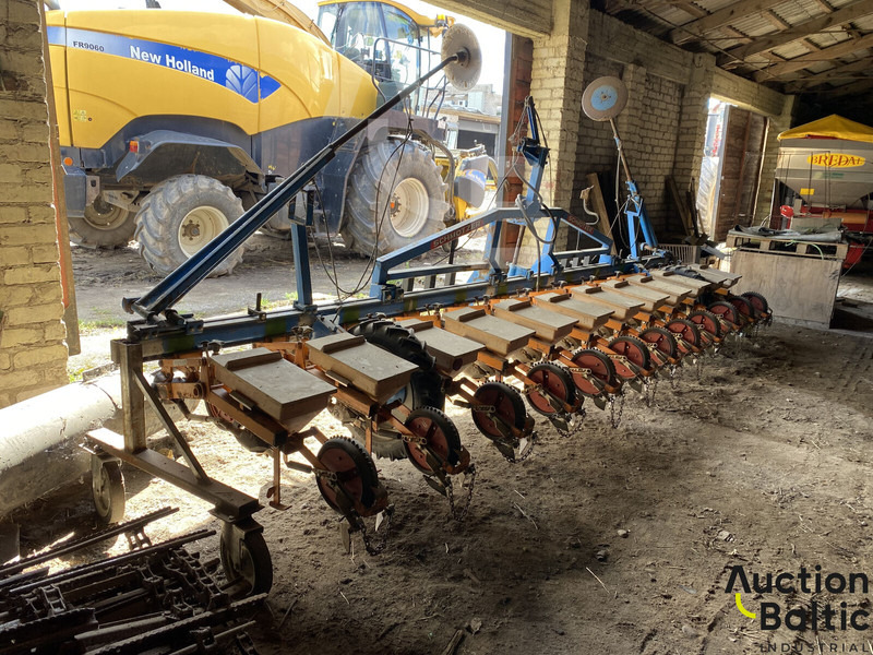 Schmotzer UD2012 - Precision sowing machine: picture 4 Schmotzer UD2012 - Precision sowing machine: picture 4