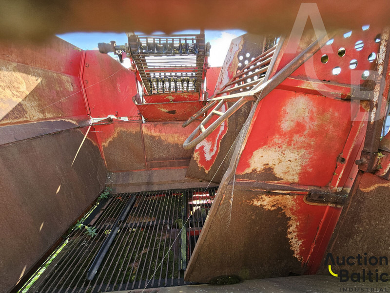 TIM Sugar beet harvester - Combine harvester: picture 5 TIM Sugar beet harvester - Combine harvester: picture 5