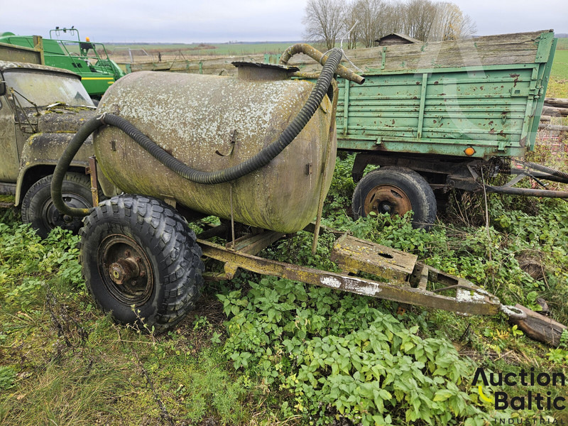 Tanker - Tipper trailer: picture 2 Tanker - Tipper trailer: picture 2