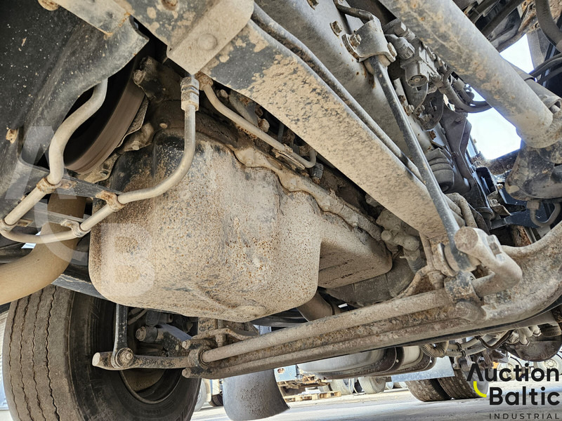 Tractor unit MAN TGS18.400 4X4H: picture 16