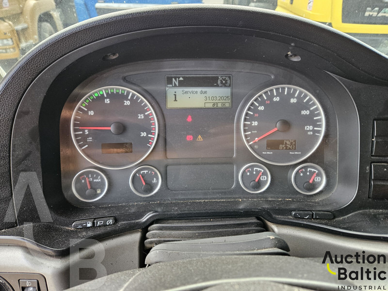 Tractor unit MAN TGS18.400 4X4H: picture 9