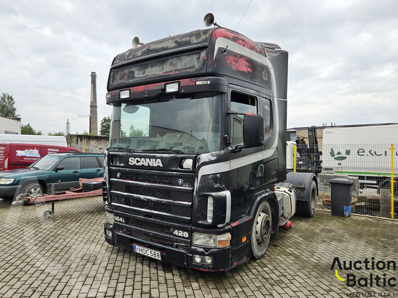 Scania 420 - Tractor unit: picture 1 Scania 420 - Tractor unit: picture 1