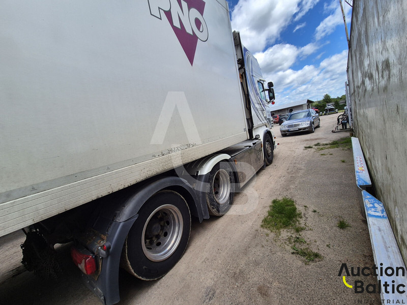 Scania R 560 - Tractor unit: picture 4 Scania R 560 - Tractor unit: picture 4