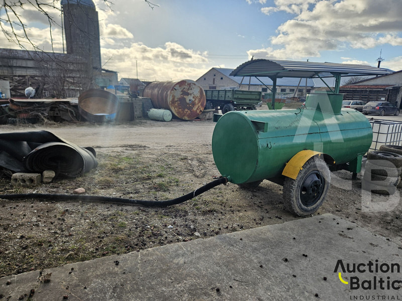 Trailer with tank - Tank trailer: picture 2 Trailer with tank - Tank trailer: picture 2