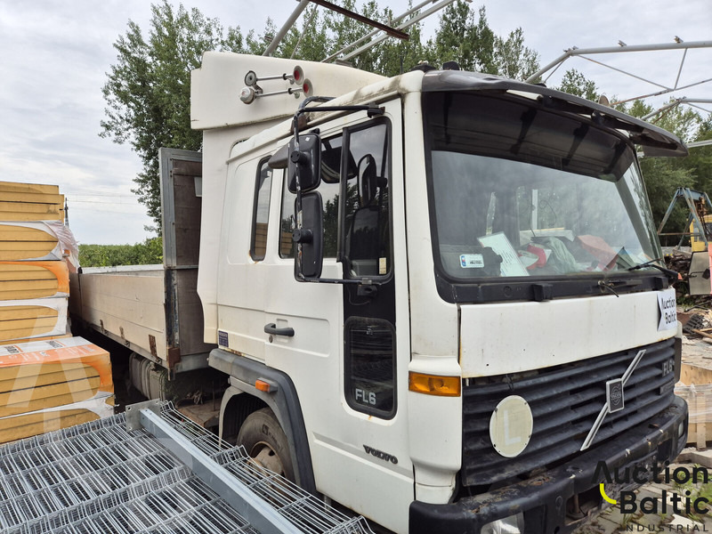 Volvo FL6 - Dropside/ Flatbed truck: picture 3 Volvo FL6 - Dropside/ Flatbed truck: picture 3