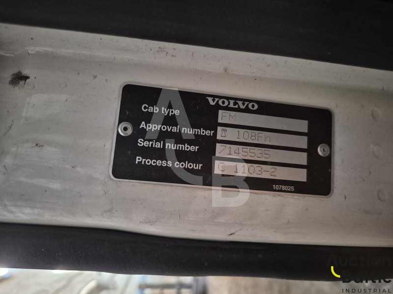 Dropside/ Flatbed truck Volvo FM380: picture 18