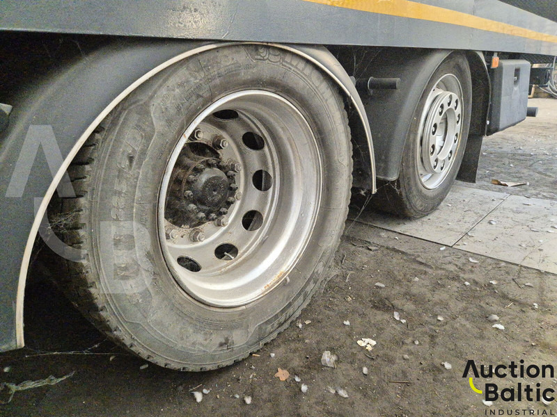 Dropside/ Flatbed truck Volvo FM380: picture 17