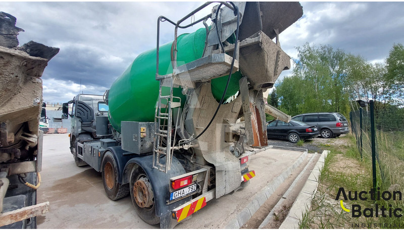 Volvo FM9 - Concrete mixer truck: picture 4 Volvo FM9 - Concrete mixer truck: picture 4