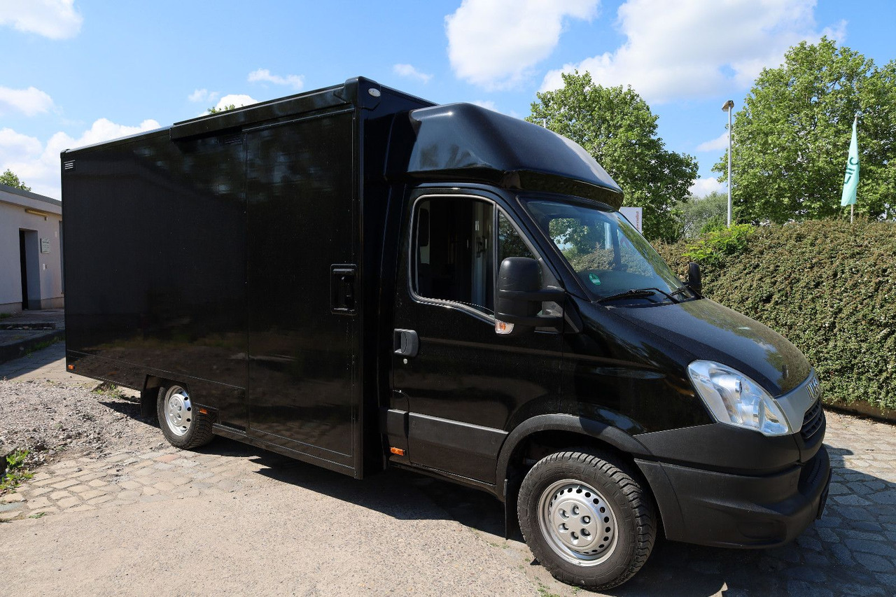 Iveco IS35SI2AA Daily/Luftfeder/Foodtruck - Closed box van: picture 4 Iveco IS35SI2AA Daily/Luftfeder/Foodtruck - Closed box van: picture 4