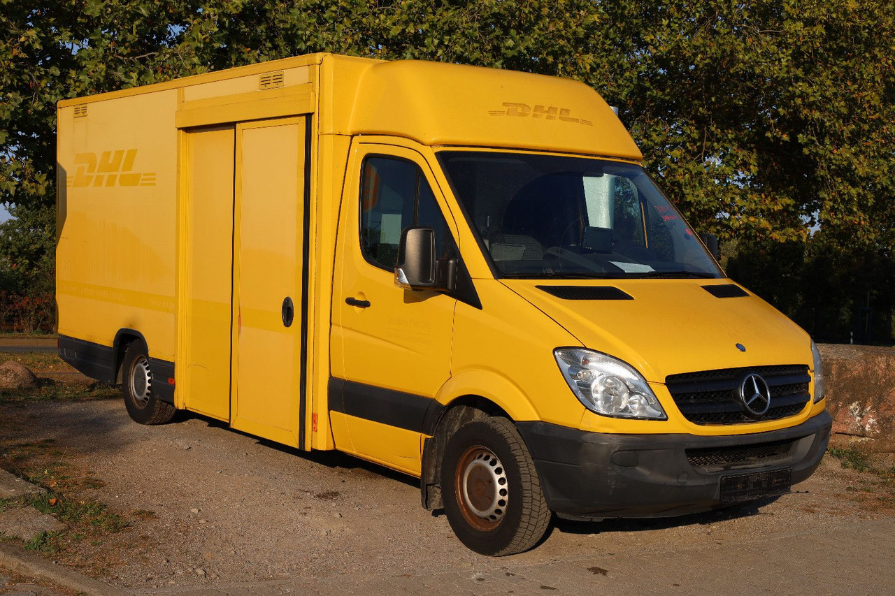 Mercedes-Benz Sprinter II Pritsche/ Koffer/Regalsystem - Closed box van: picture 1 Mercedes-Benz Sprinter II Pritsche/ Koffer/Regalsystem - Closed box van: picture 1