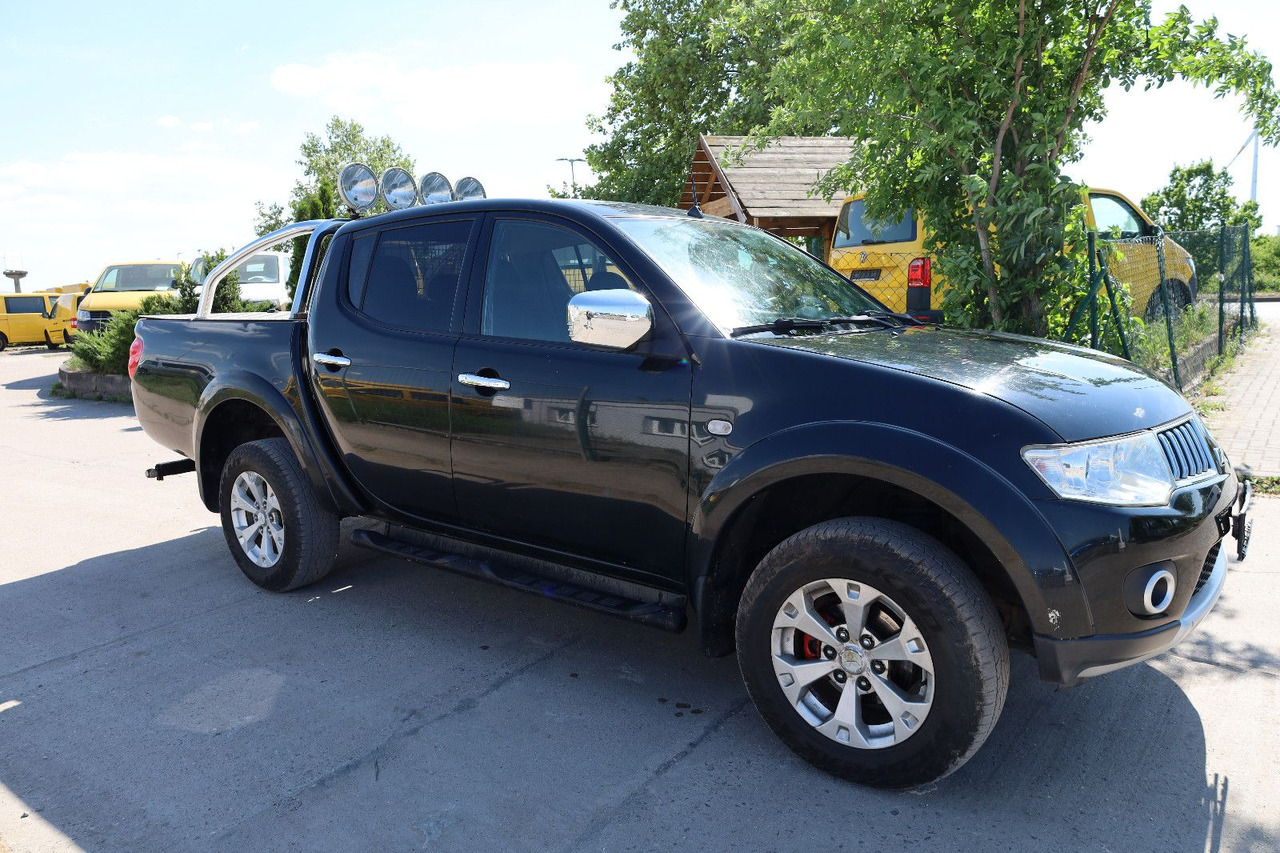 Mitsubishi L200 Invite 2.5 DI - SUV: picture 1 Mitsubishi L200 Invite 2.5 DI - SUV: picture 1