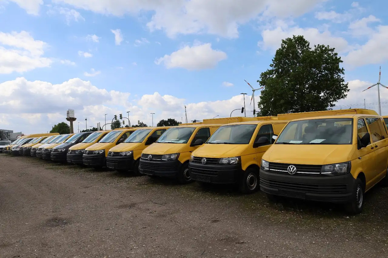 Volkswagen T5 Transporter Kasten-Kombi 2.0 TDI/EU5/5-Sitze - Combi van: picture 4 Volkswagen T5 Transporter Kasten-Kombi 2.0 TDI/EU5/5-Sitze - Combi van: picture 4