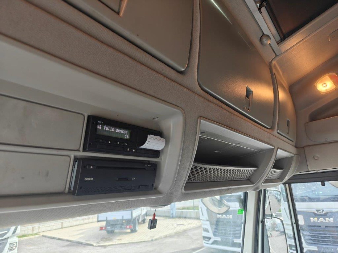 IVECO Stralis AS440S46T/PLNG Intarder Klima Luftfeder ZV leasing IVECO Stralis AS440S46T/PLNG Intarder Klima Luftfeder ZV: picture 11
