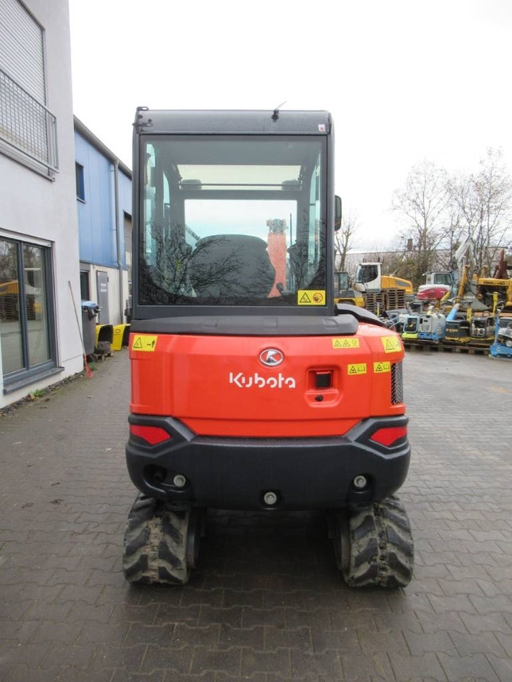 Kubota KX027-4Hi Powertilt - Mini excavator: picture 3 Kubota KX027-4Hi Powertilt - Mini excavator: picture 3