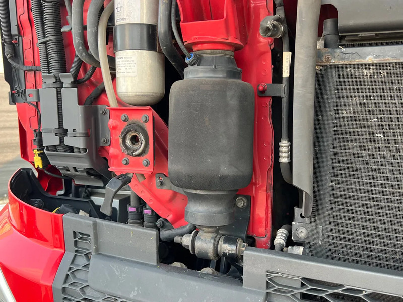 Volvo FH 420 Silo compressor+PTO POMP**368.000km**Belgian truck - Tractor unit: picture 5 Volvo FH 420 Silo compressor+PTO POMP**368.000km**Belgian truck - Tractor unit: picture 5