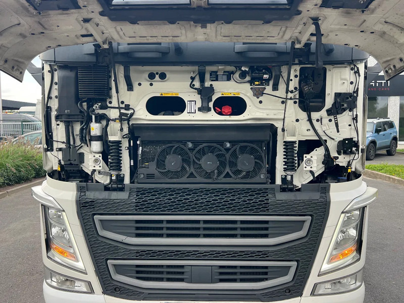 Volvo FH 500 Park cool**2xdieseltanks**Fridge**FH500 2017** - Tractor unit: picture 3 Volvo FH 500 Park cool**2xdieseltanks**Fridge**FH500 2017** - Tractor unit: picture 3