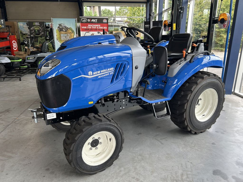New Holland New Holland Boomer - Farm tractor: picture 4 New Holland New Holland Boomer - Farm tractor: picture 4