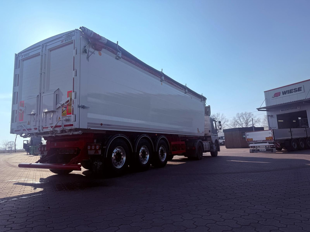 Benalu Bulkliner S 95 Kipper 50 m3 - Tipper semi-trailer: picture 4 Benalu Bulkliner S 95 Kipper 50 m3 - Tipper semi-trailer: picture 4