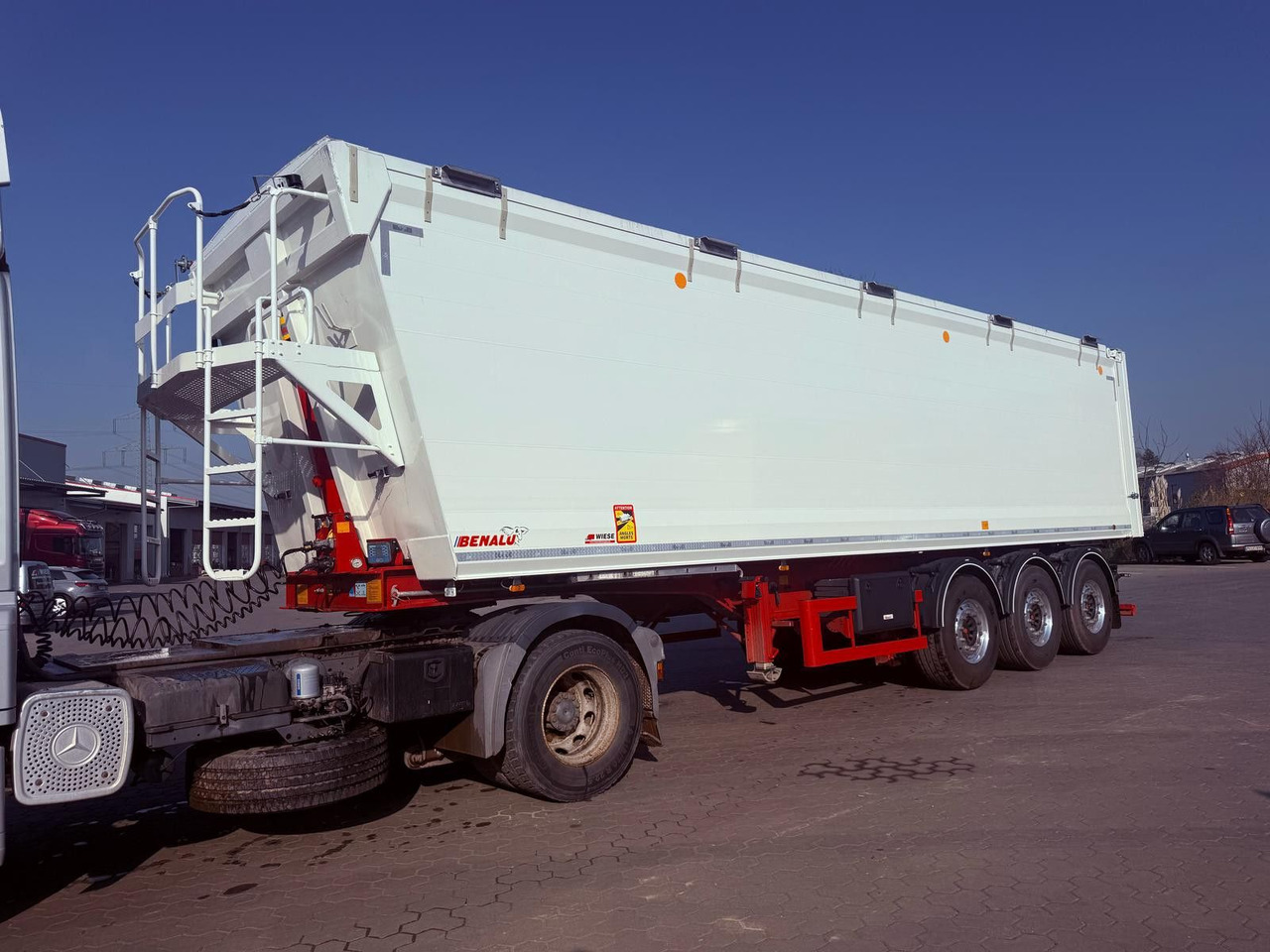Benalu Bulkliner S 95 Kipper 50 m3 - Tipper semi-trailer: picture 1 Benalu Bulkliner S 95 Kipper 50 m3 - Tipper semi-trailer: picture 1