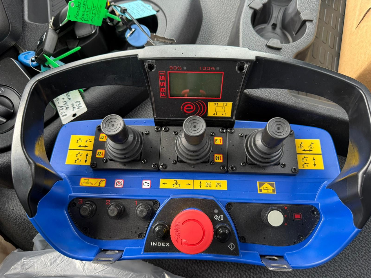 Mercedes-Benz Arocs 1835 4x4 Allrad Fassi F135 Kran Kipper leasing Mercedes-Benz Arocs 1835 4x4 Allrad Fassi F135 Kran Kipper: picture 15