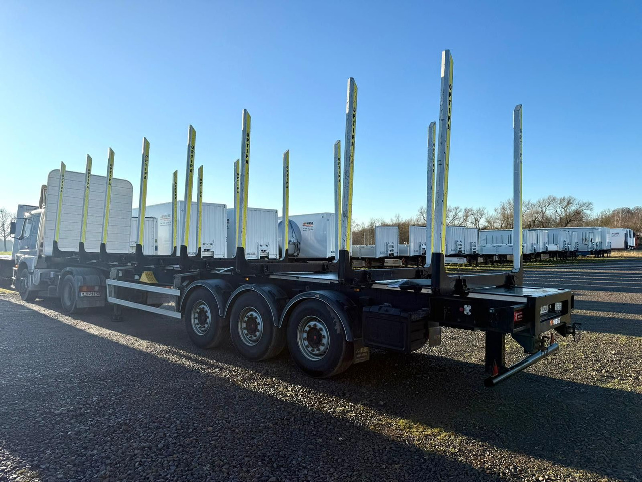 PAVIC Holzauflieger mit Schemel und Rungen - Timber semi-trailer: picture 3 PAVIC Holzauflieger mit Schemel und Rungen - Timber semi-trailer: picture 3