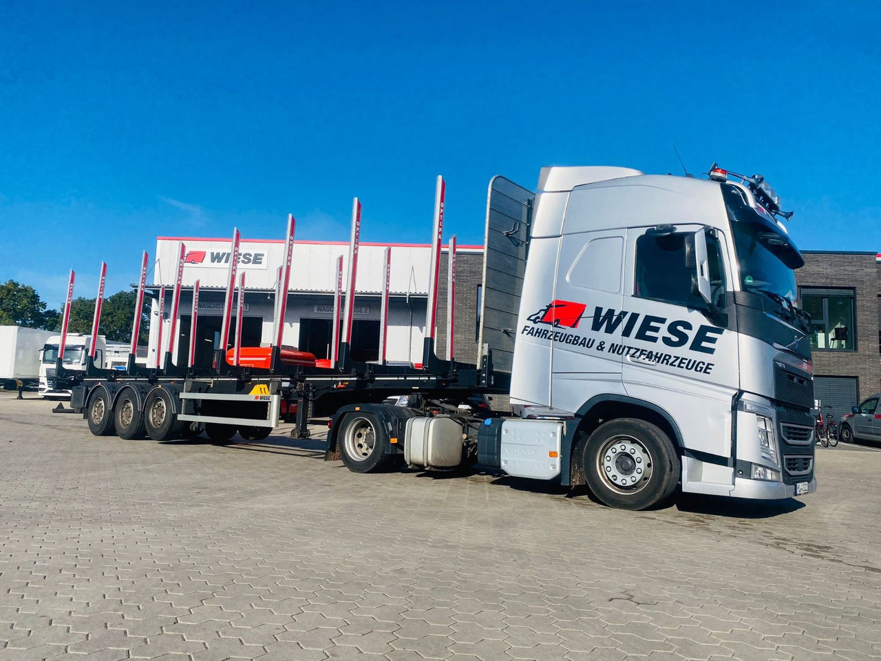 PAVIC Holzauflieger mit Schemel und Rungen - Timber semi-trailer: picture 2 PAVIC Holzauflieger mit Schemel und Rungen - Timber semi-trailer: picture 2