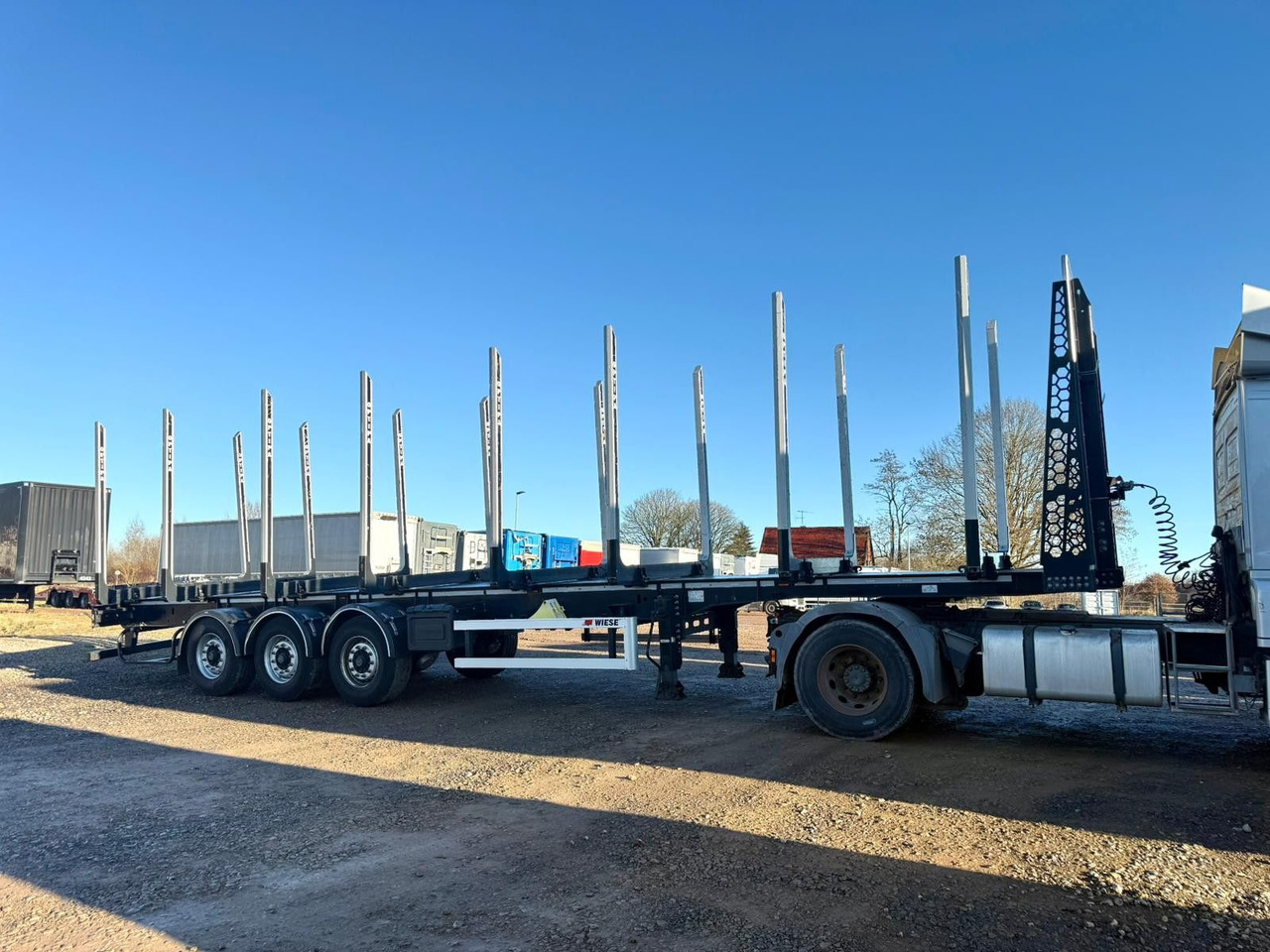 PAVIC Holzauflieger mit Schemel und Rungen - Timber semi-trailer: picture 2 PAVIC Holzauflieger mit Schemel und Rungen - Timber semi-trailer: picture 2