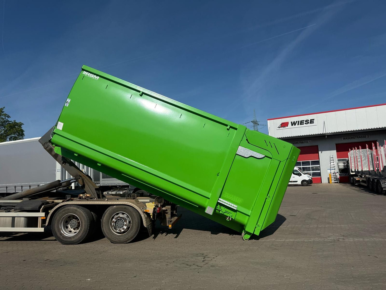 RSM Abrollcontainer 38m³ mit hydr. Heckklappe - Container transporter/ Swap body trailer: picture 1 RSM Abrollcontainer 38m³ mit hydr. Heckklappe - Container transporter/ Swap body trailer: picture 1