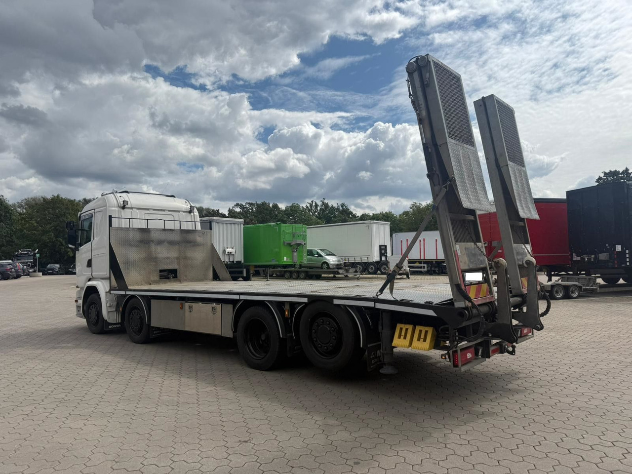 Scania G450 Baumaschinentransporter mit Rampen - Tow truck: picture 3 Scania G450 Baumaschinentransporter mit Rampen - Tow truck: picture 3