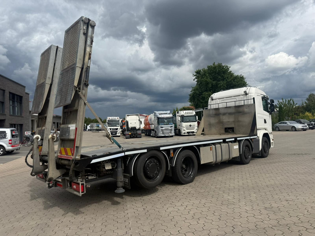 Scania G450 Baumaschinentransporter mit Rampen - Tow truck: picture 4 Scania G450 Baumaschinentransporter mit Rampen - Tow truck: picture 4