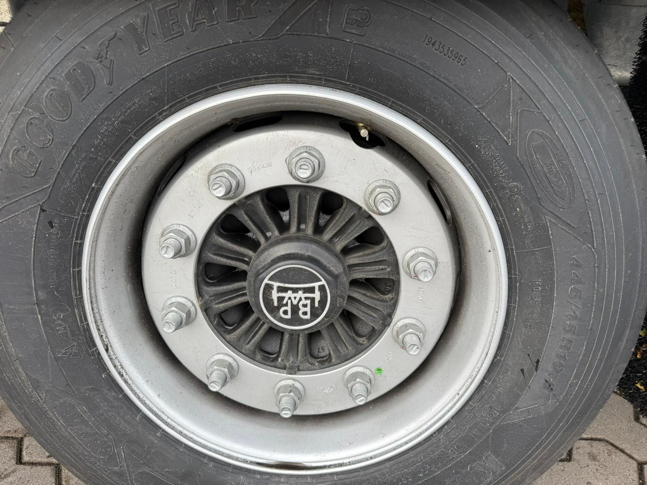 Closed box semi-trailer Talson TGG TAL 12/18 Mega Kofferauflieger Kleidung 99m³: picture 17 Closed box semi-trailer Talson TGG TAL 12/18 Mega Kofferauflieger Kleidung 99m³: picture 17