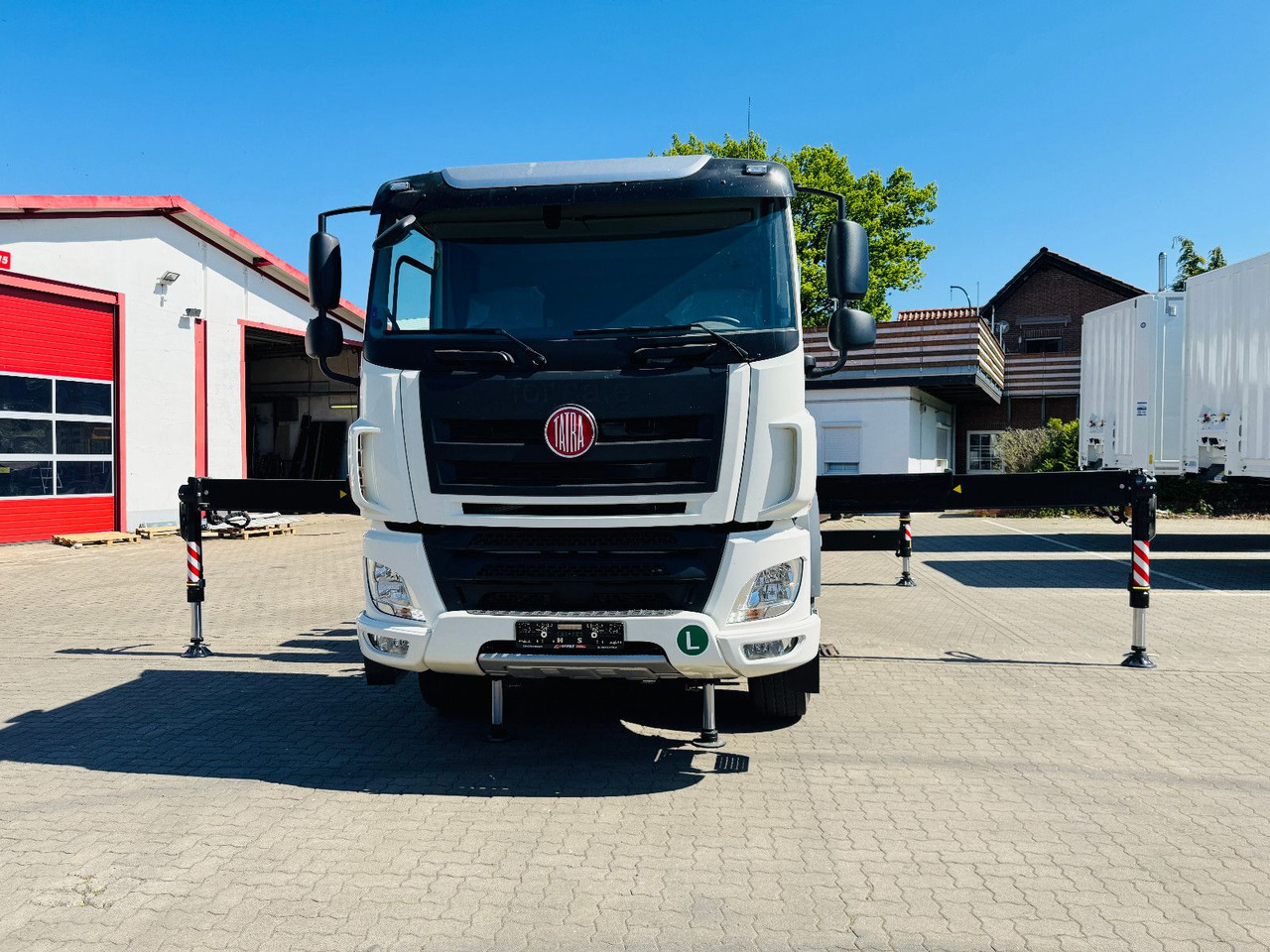 Tatra 6x6x6 Phoenix Fassi F545RA.2.27 L214 V20 - Crane truck: picture 4 Tatra 6x6x6 Phoenix Fassi F545RA.2.27 L214 V20 - Crane truck: picture 4