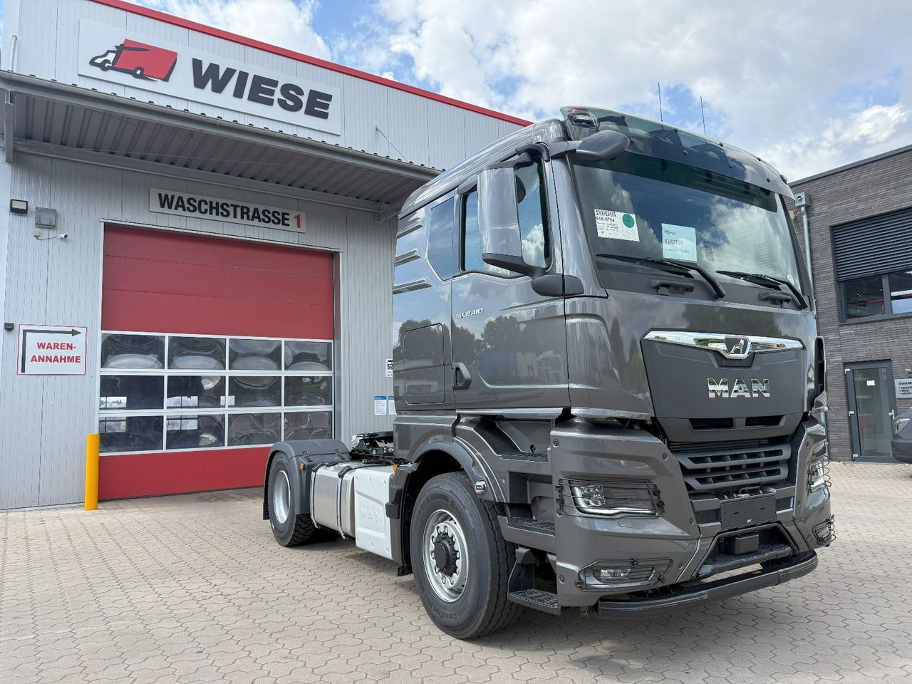 MAN TGX 18.480 4x4H HydroDrive mit Hydraulik - Tractor unit: picture 1 MAN TGX 18.480 4x4H HydroDrive mit Hydraulik - Tractor unit: picture 1