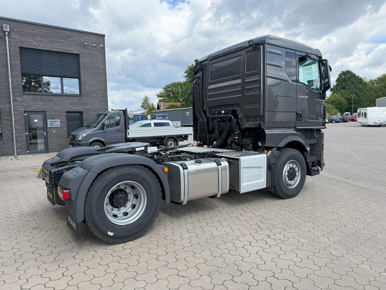 MAN TGX 18.480 4x4H HydroDrive mit Hydraulik - Tractor unit: picture 3 MAN TGX 18.480 4x4H HydroDrive mit Hydraulik - Tractor unit: picture 3
