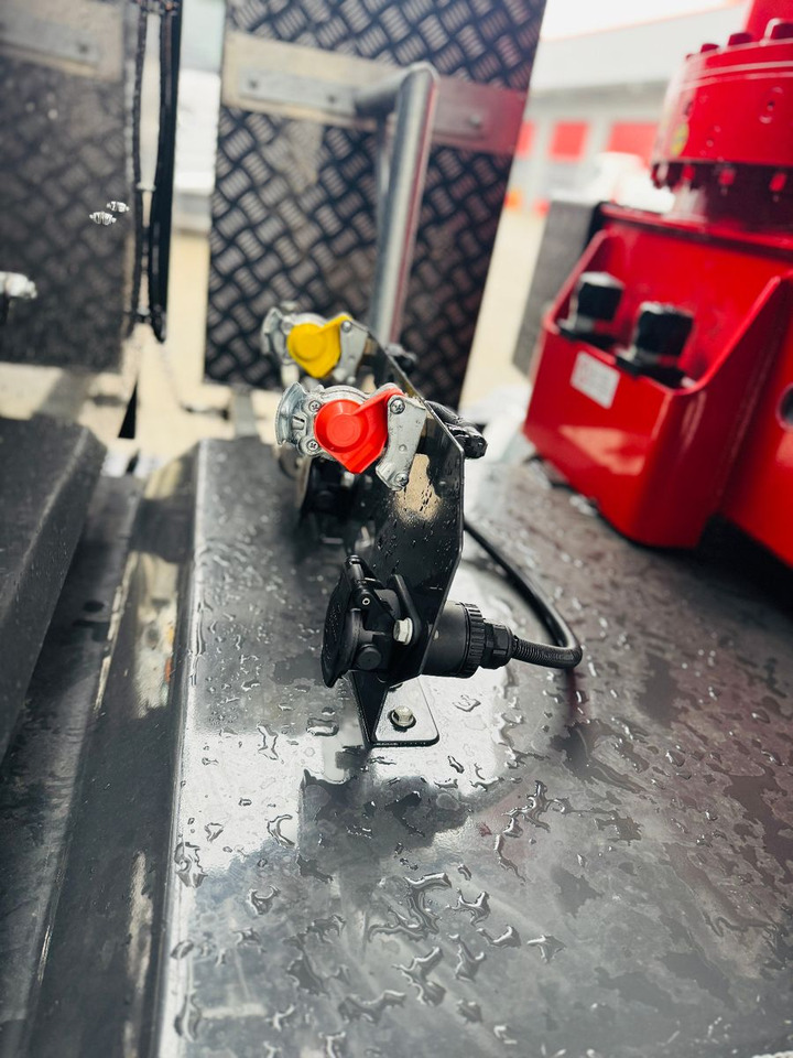 Volvo FH 500 8x4 Kran F710 RA2.27 Jib & Winde Sofort leasing Volvo FH 500 8x4 Kran F710 RA2.27 Jib & Winde Sofort: picture 12