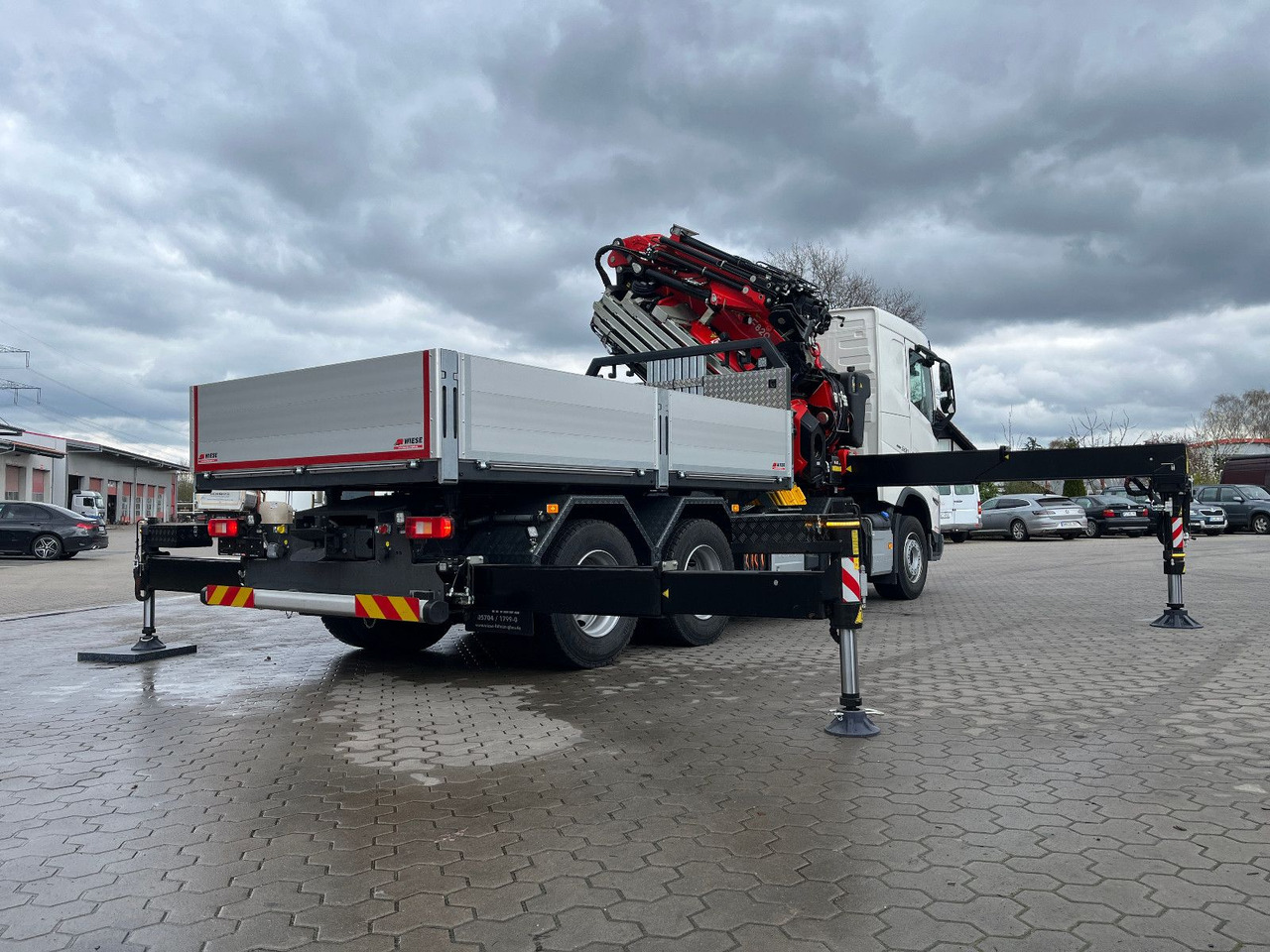 Volvo FH 500 8x4 Kran F820 RA2.27 Jib & Winde Sofort - Dropside/ Flatbed truck, Crane truck: picture 5 Volvo FH 500 8x4 Kran F820 RA2.27 Jib & Winde Sofort - Dropside/ Flatbed truck, Crane truck: picture 5