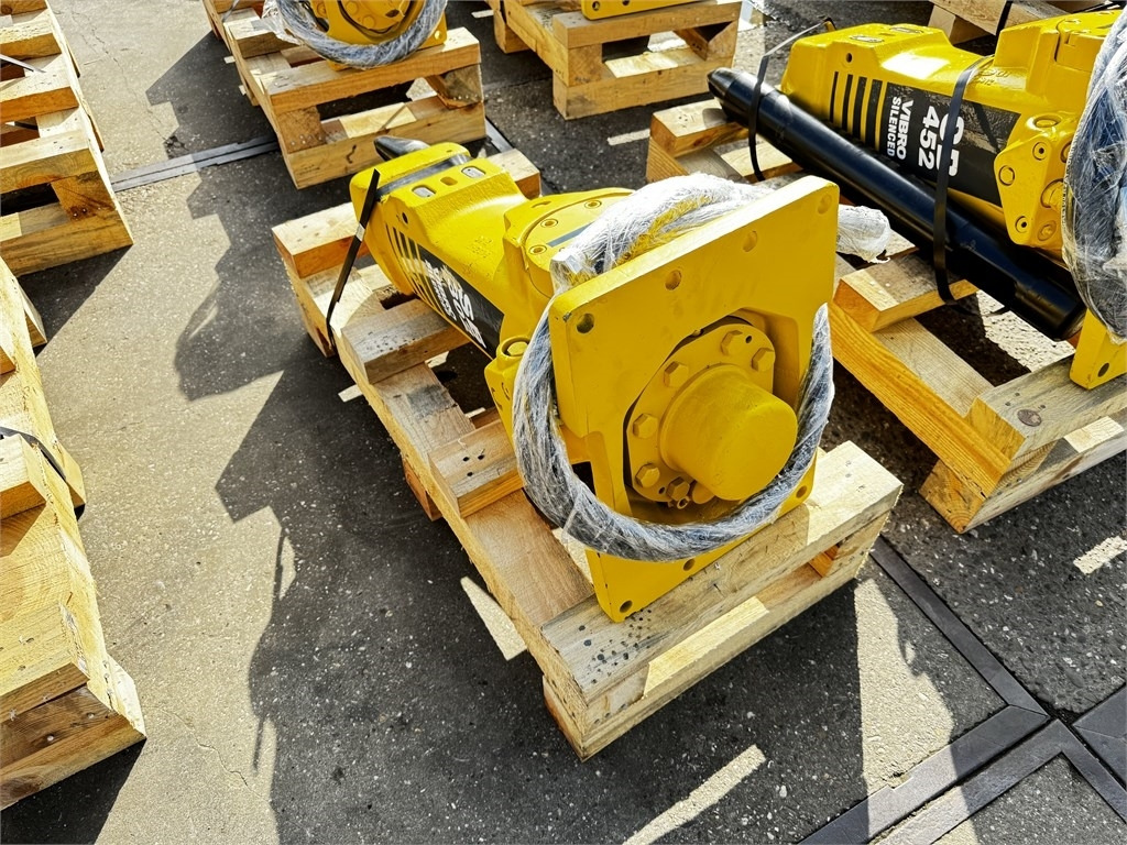 Atlas Copco SB 302 Epiroc SB302 - Hydraulic hammer for Construction machinery: picture 2 Atlas Copco SB 302 Epiroc SB302 - Hydraulic hammer for Construction machinery: picture 2