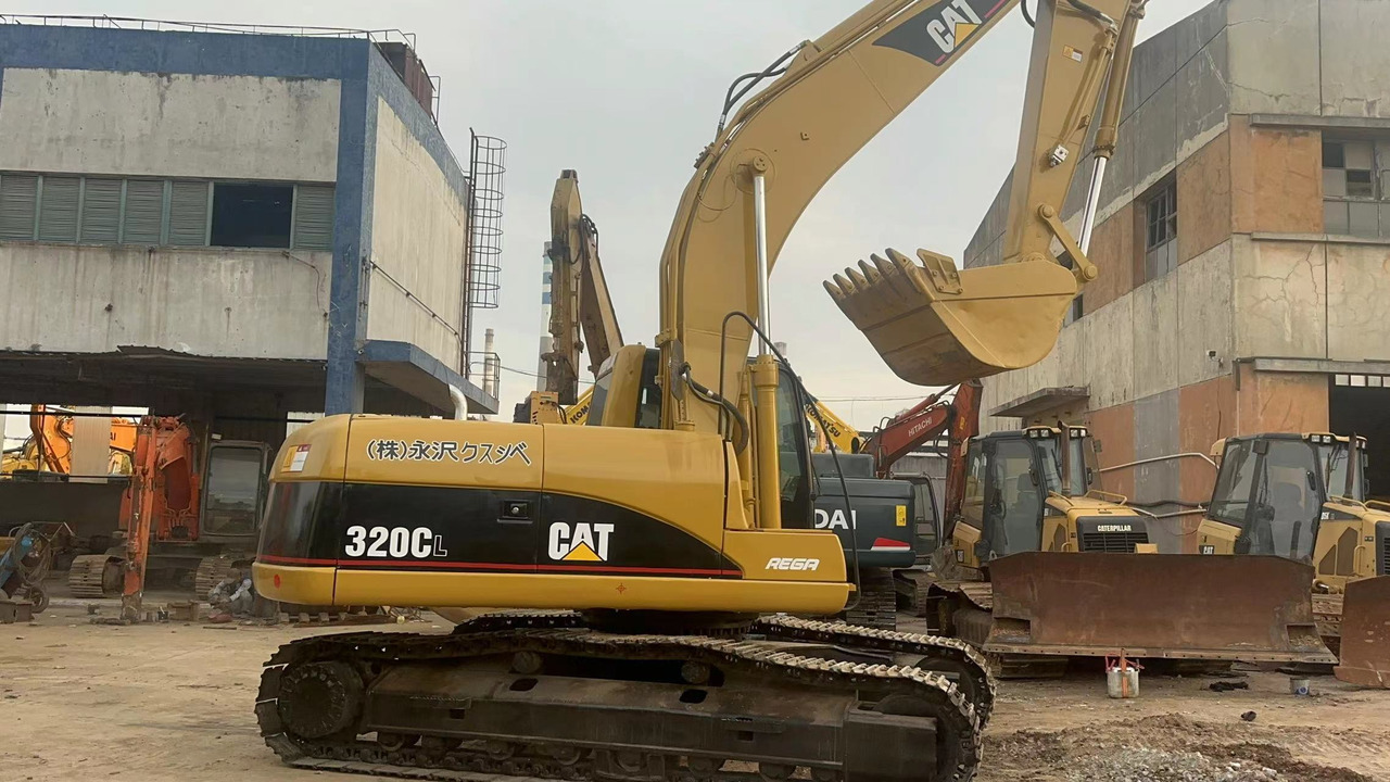 CATERPILLAR 320C 320B 320BL 325B - Crawler excavator: picture 4 CATERPILLAR 320C 320B 320BL 325B - Crawler excavator: picture 4