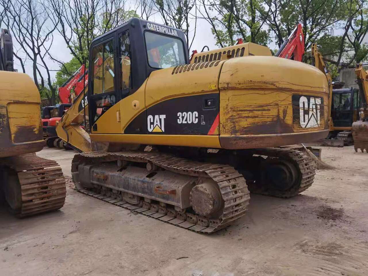 CATERPILLAR 320CL - Crawler excavator: picture 1 CATERPILLAR 320CL - Crawler excavator: picture 1