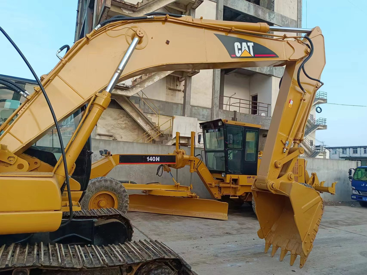 CATERPILLAR 320CL - Crawler excavator: picture 3 CATERPILLAR 320CL - Crawler excavator: picture 3