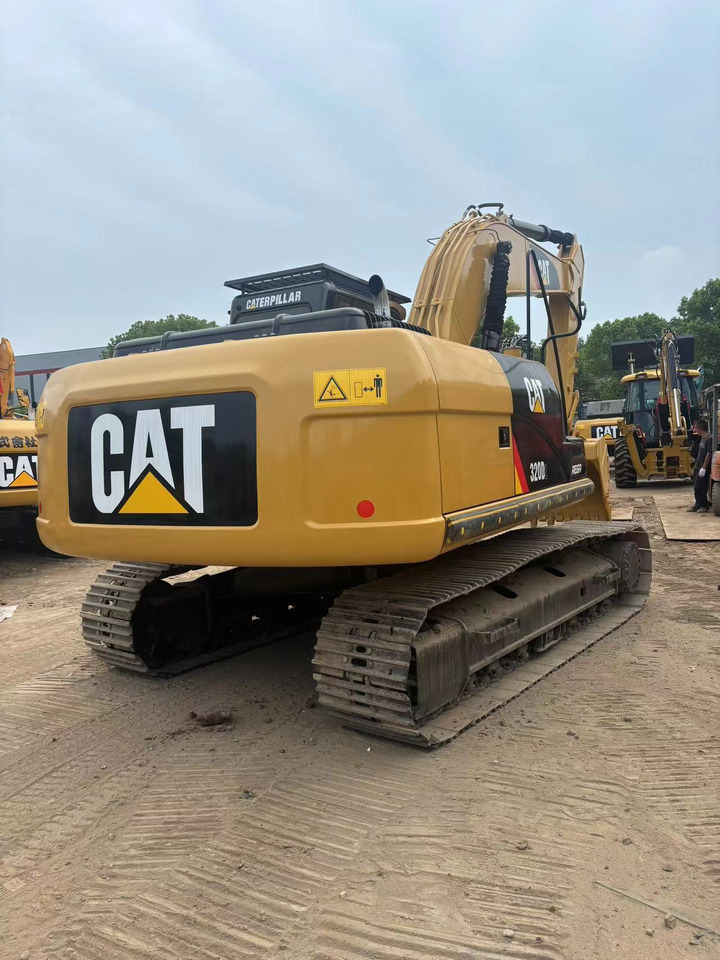 CATERPILLAR 320D - Excavator: picture 3 CATERPILLAR 320D - Excavator: picture 3