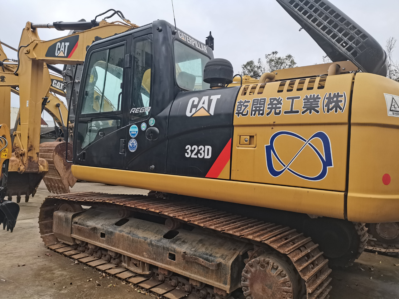 CATERPILLAR 323D - Crawler excavator: picture 2 CATERPILLAR 323D - Crawler excavator: picture 2